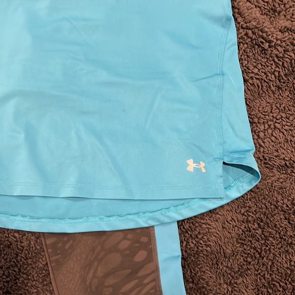 Under Armour Run Bundle Set of 4 Pieces Size Small Jacket, Capri, Tank, Bra, - Picture 8 of 16